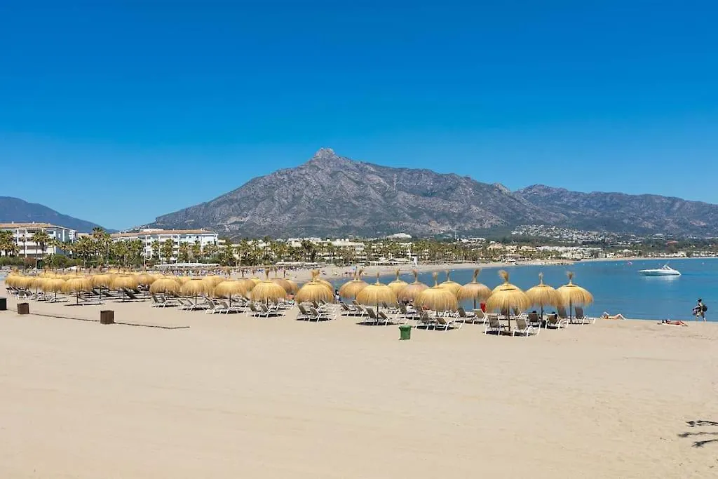Puerto Banus, Marina Banus, 2Br, 2Bth, Seaviews And Parking Lägenhet Marbella 0*,