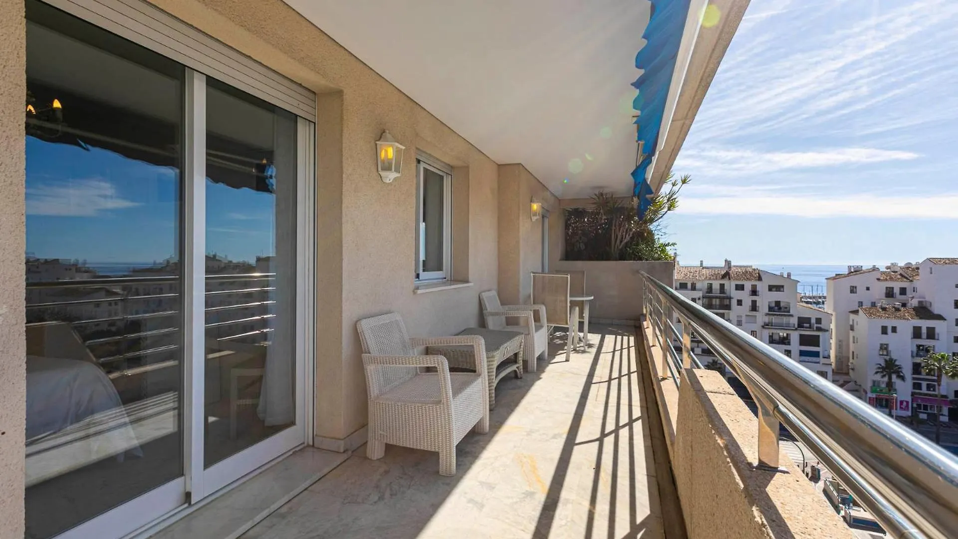 Puerto Banus, Marina Banus, 2Br, 2Bth, Seaviews And Parking Lägenhet Marbella