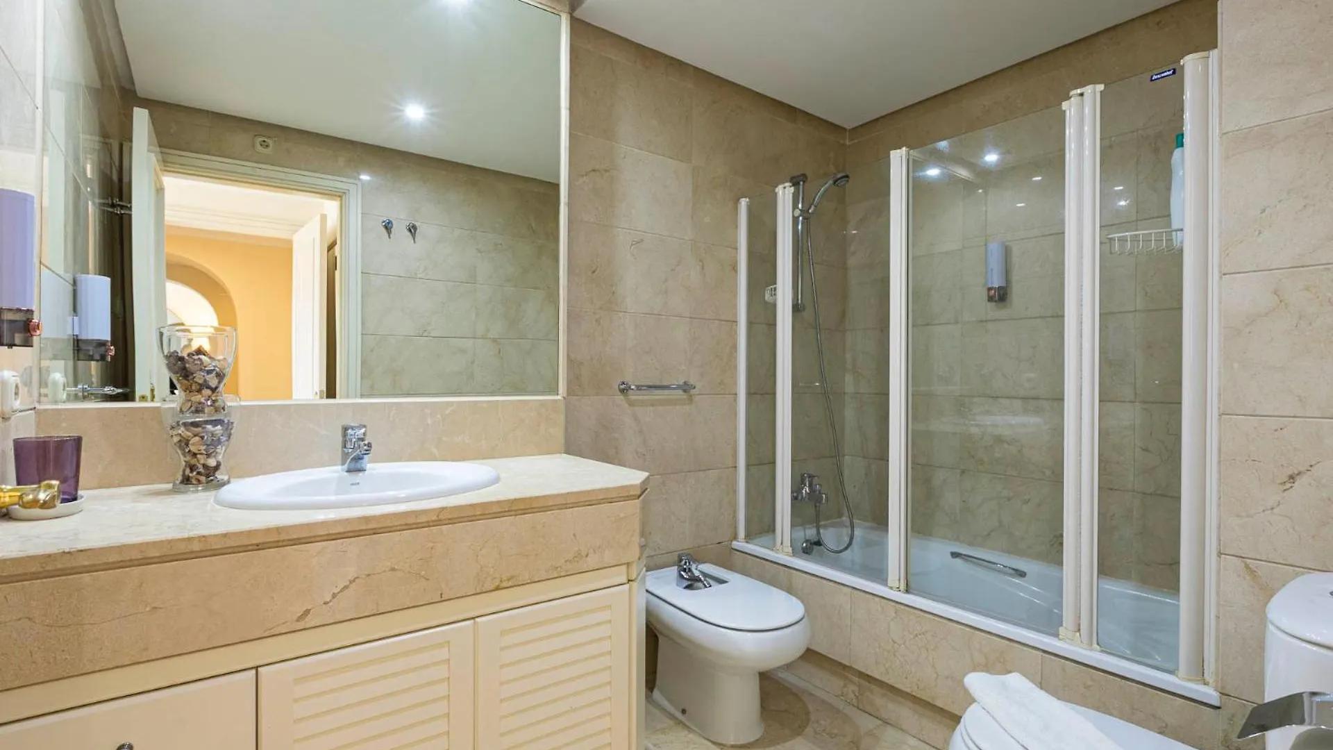 Puerto Banus, Marina Banus, 2Br, 2Bth, Seaviews And Parking Lägenhet Marbella